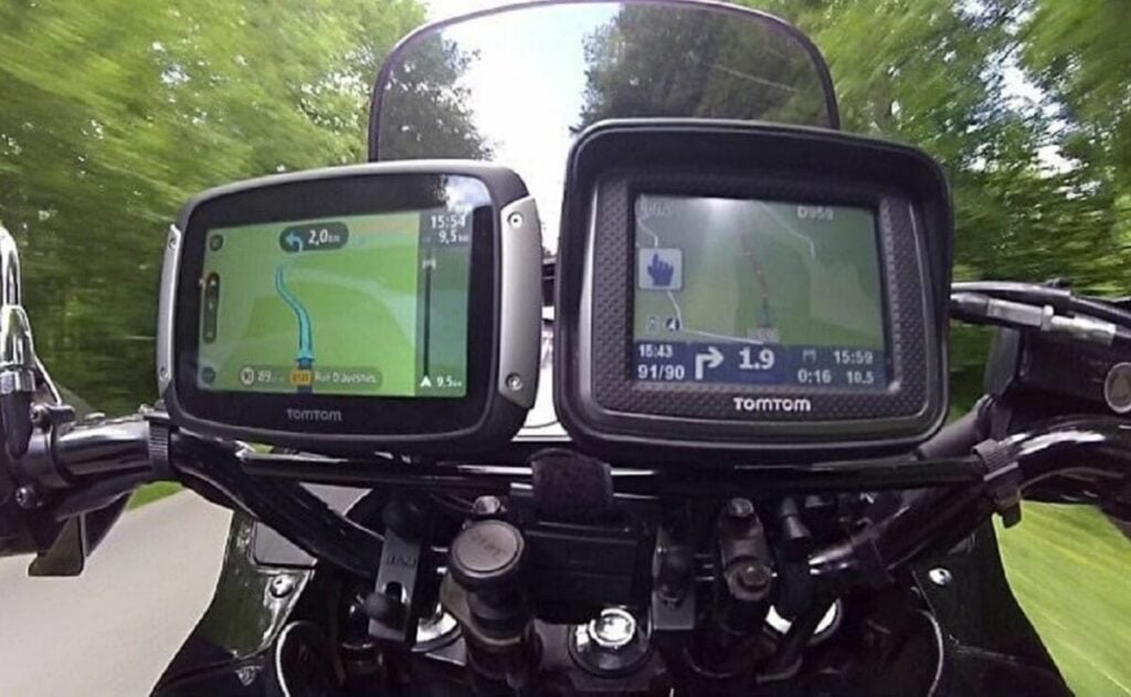 ¿Cuál te gustaría? ¡Mira los 4 mejores GPS para motos!