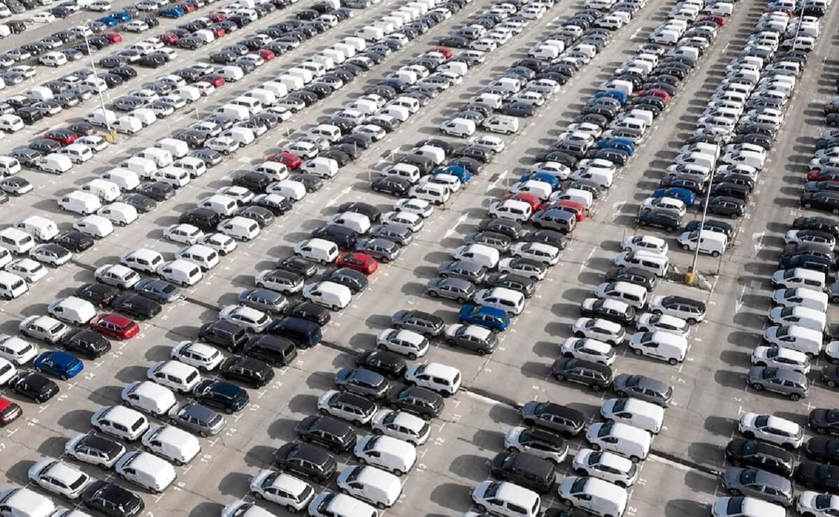 MDP Autos a combustion aun predominan El Semestre de la Revolución: La Sorpresa en los Patentamientos de Vehículos 2025
