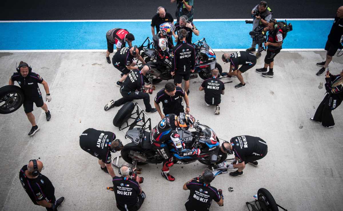MDP BMW busca reemplazo para toprak razgatlioglu 1 BMW y su ambiciosa reestructuración para el Mundial de Superbike 2026