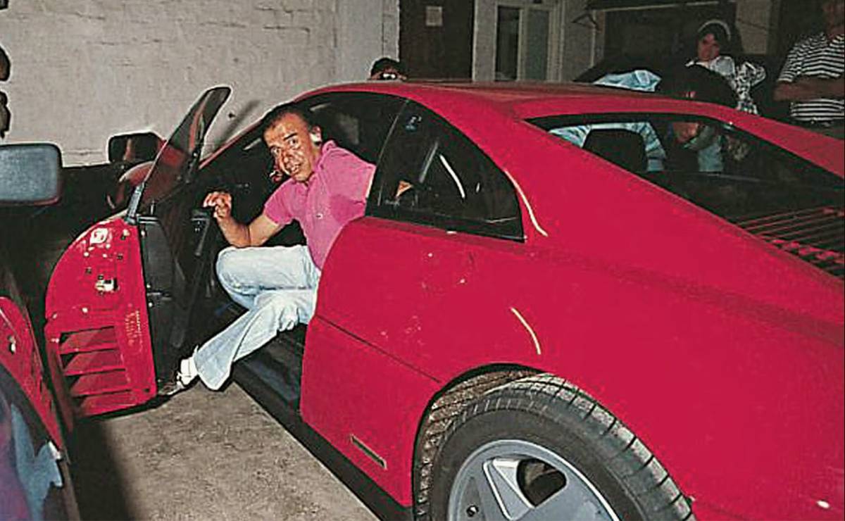 MDP Carlos Menem Ferrari 348 TB 1 La Ferrari 348 TB: Un Ícono de Velocidad y Controversia en la Argentina de los 90