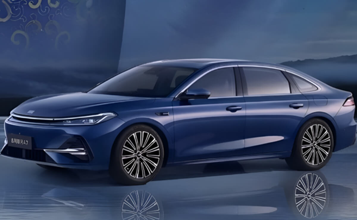 MDP Geely Galaxy A7 PHEV frontal Geely Galaxy A7 PHEV: ¿El sedán que redefine la categoría?