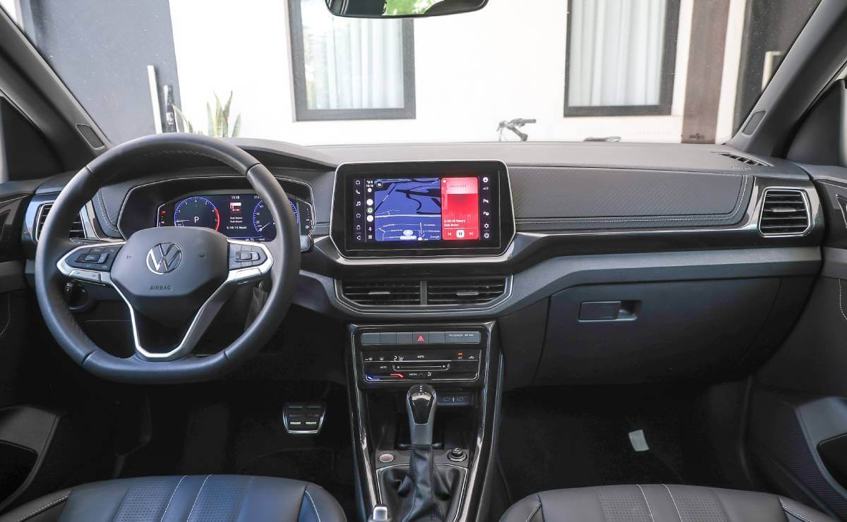 MDP Interior Volkswagen T Cross actual Volkswagen T-Cross eHybrid: Un Paso Adelante en Movilidad Sostenible
