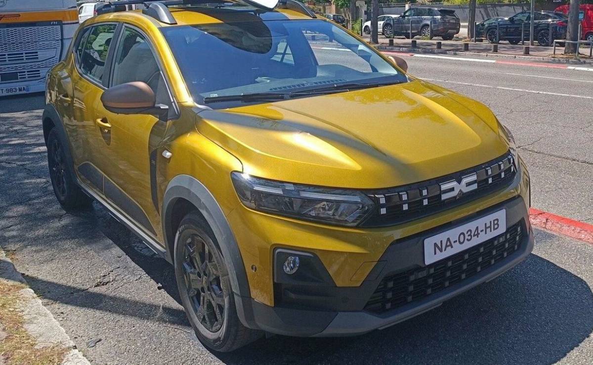 MDP Nuevo Dacia Sandero frente Dacia Sandero 2025: Renovación del Clásico del Segmento B Europeo