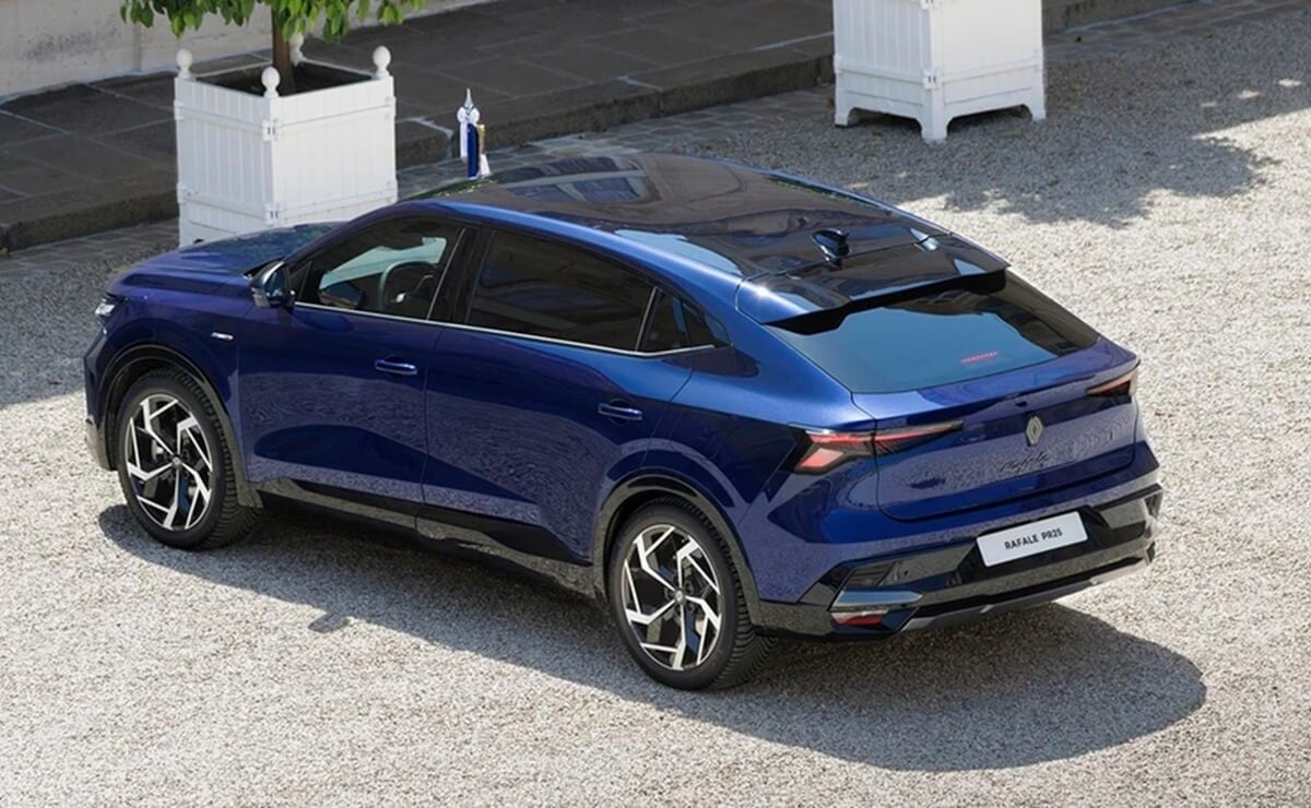 MDP Renault Rafale Presidencial parte trasera Renault Rafale Presidencial: El SUV de lujo que redefine el concepto de oficina sobre ruedas