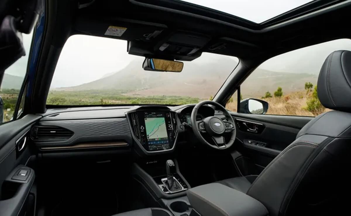 MDP Subaru Forester interior Subaru Forester 2025: El SUV mediano que desafía a sus rivales