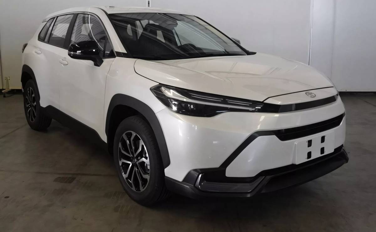 MDP Toyota Corolla Cross Frontlander frente 1 Toyota Corolla Cross: ¿La Nueva Actualización Conquistará el Mercado de los SUV?