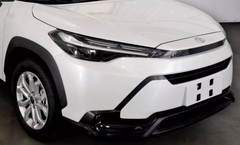 Toyota Corolla Cross: ¿La Nueva Actualización Conquistará el Mercado de los SUV? MDP Toyota Corolla Cross Frontlander teaser 1 Toyota Corolla Cross: ¿La Nueva Actualización Conquistará el Mercado de los SUV?