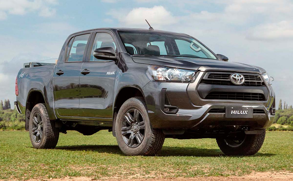 MDP Toyota Hilux SR frente ¿Es el momento adecuado para comprar una Toyota Hilux? La respuesta antes del aumento esperado
