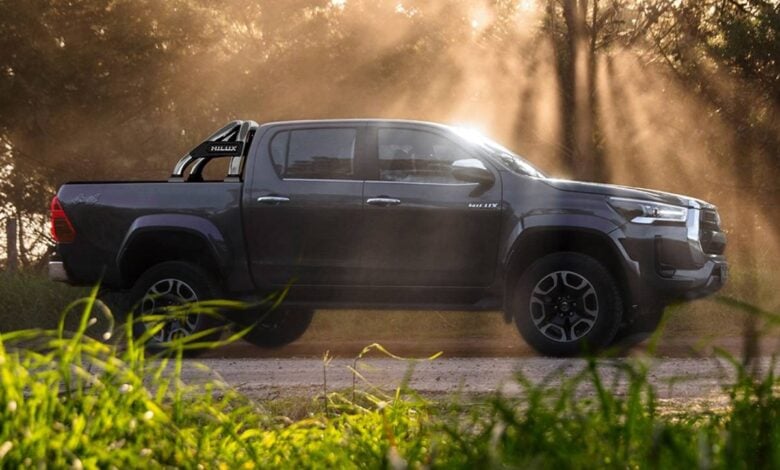 ¿Es el momento adecuado para comprar una Toyota Hilux? La respuesta antes del aumento esperado MDP Toyota Hilux precios marzo ¿Es el momento adecuado para comprar una Toyota Hilux? La respuesta antes del aumento esperado