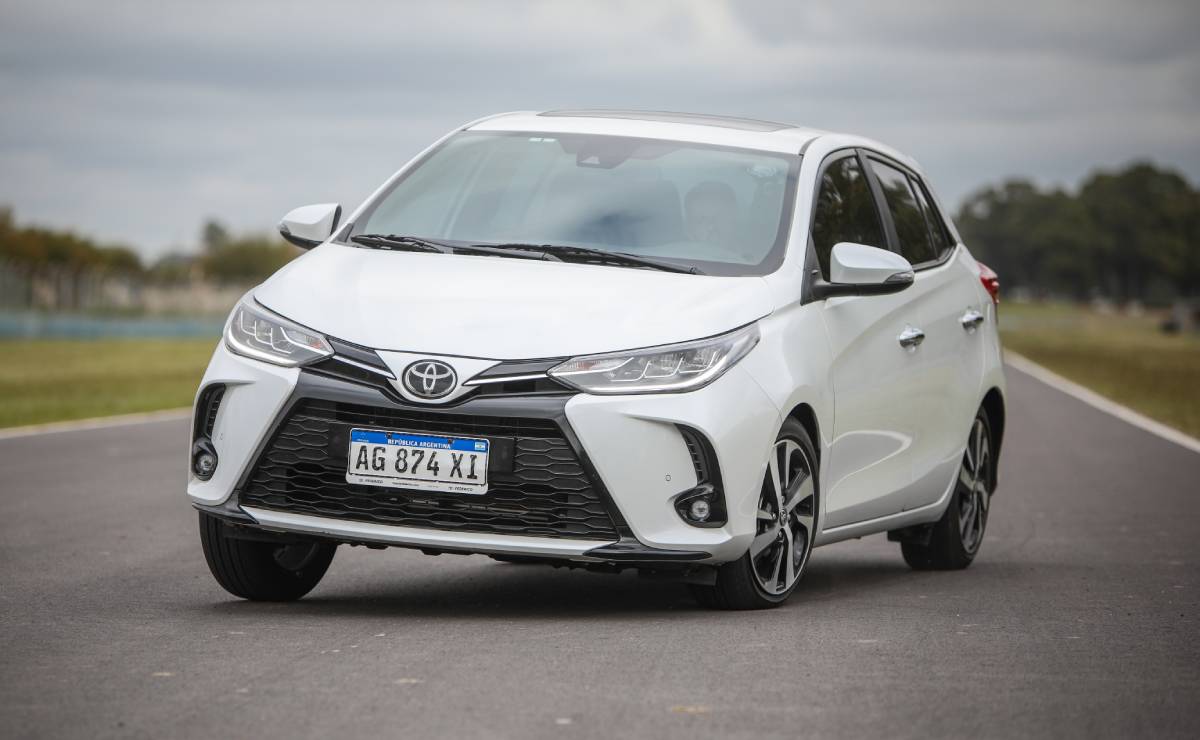 MDP Toyota Yaris Guia de compras ¿Quién logra imponerse en el segmento B hatchback: Peugeot 208, Volkswagen Polo o Toyota Yaris?