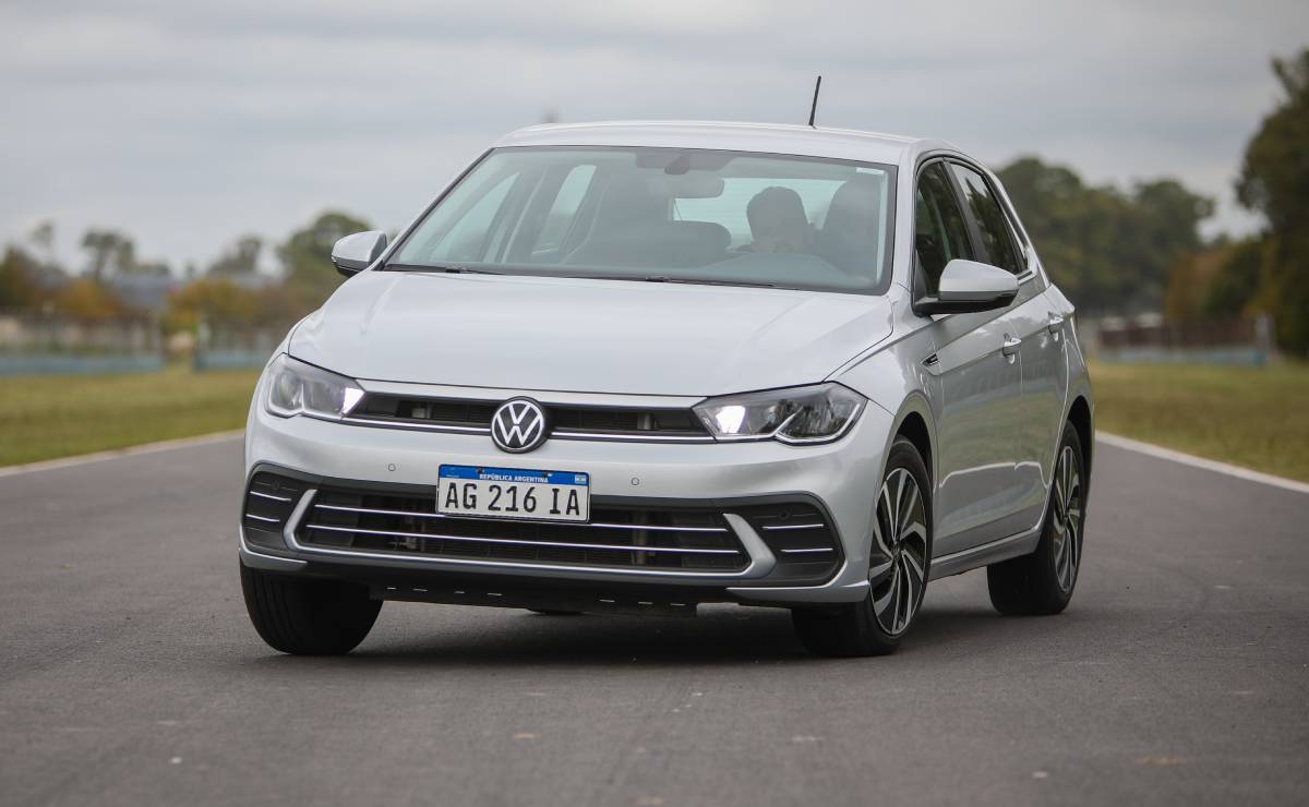 MDP Volkswagen Polo Guia de compra 2 Chevrolet Onix vs. Volkswagen Polo: ¿Cuál se lleva el protagonismo en el segmento B turbo?