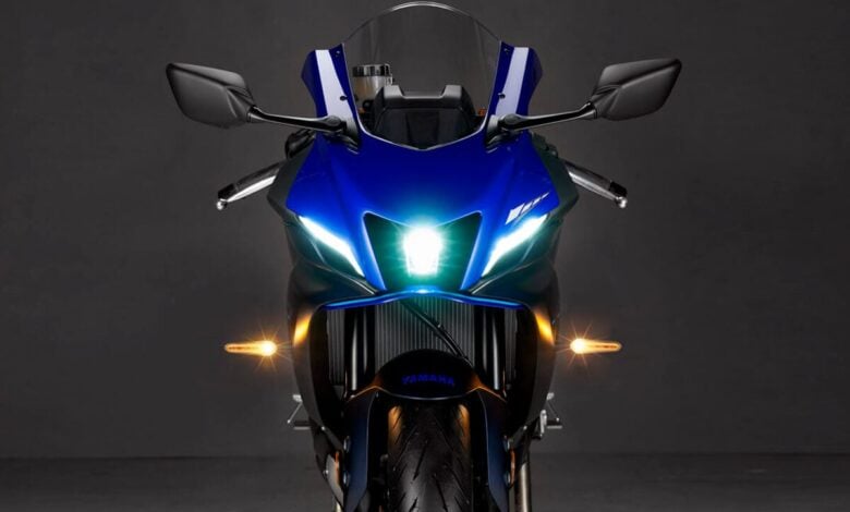 La Nueva Yamaha R7: La Deportiva de Media Cilindrada que Promete Reinar en las Pistas MDP Yamaha R7 2022 portada La Nueva Yamaha R7: La Deportiva de Media Cilindrada que Promete Reinar en las Pistas