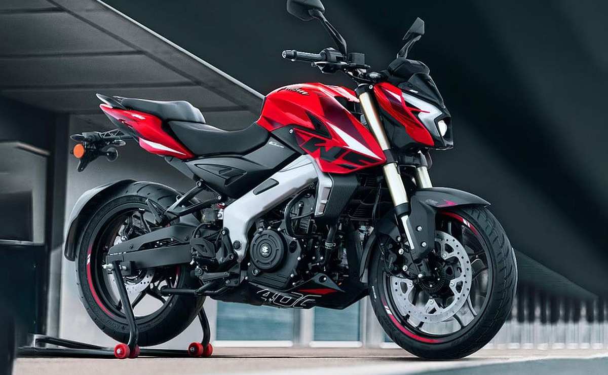 MDP bajaj pulsar ns 400 z lateral Bajaj Rouser NS 400 Z: Innovación y Potencia en el Segmento Naked