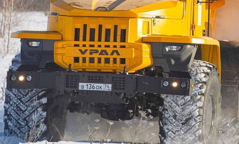 Ural Arctic 10×10: El Gigante Ruso que Desafía las Heladas del Ártico MDP camion artico con ruedas gigantes ural 10x10 2 Ural Arctic 10×10: El Gigante Ruso que Desafía las Heladas del Ártico