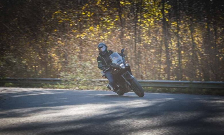 Honda NX500: La Adventure Trail que Conquista Caminos con Eficiencia y Rendimiento MDP consumo velocidad honda nx500 Honda NX500: La Adventure Trail que Conquista Caminos con Eficiencia y Rendimiento