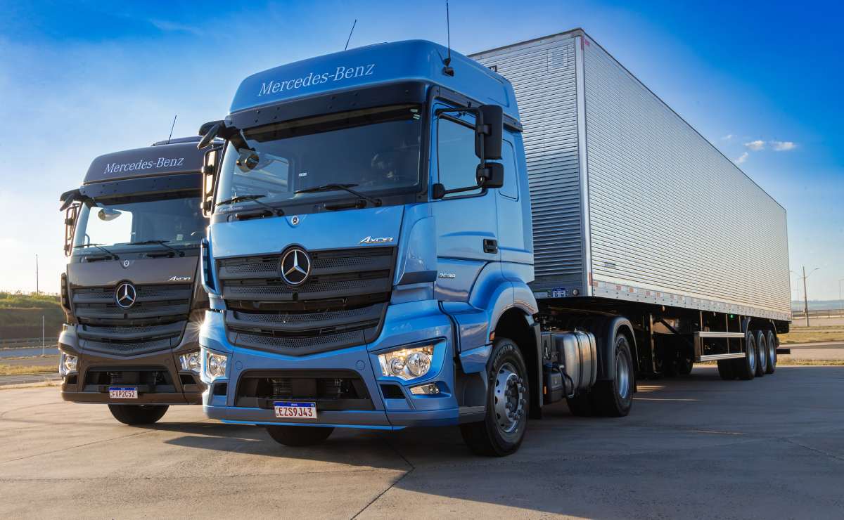 MDP mercedes benz axor 1 Descubre los Nuevos Mercedes-Benz Axor: Potencia y Eficiencia para el Transporte de Largas Distancias