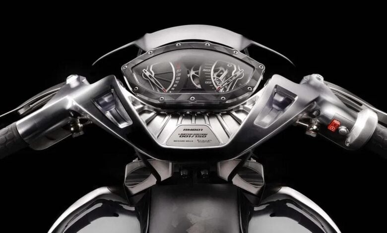RMB 01: La Nueva Maravilla de Richard Mille y Brough Superior en Le Mans Classic MDP moto Brought Superior Richard Mille RMB01 RMB 01: La Nueva Maravilla de Richard Mille y Brough Superior en Le Mans Classic