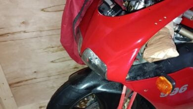 MDP moto ducati 996 sps Ducati 996 SPS 1999: La Superbike Sellada en el Tiempo que Revoluciona el Mercado