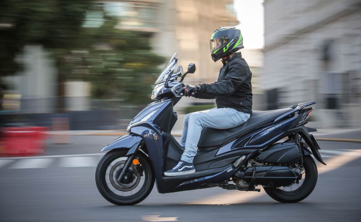 MDP prueba kymco agility 300 accion ¿Kymco redefinirá el mercado argentino de scooters urbanos?