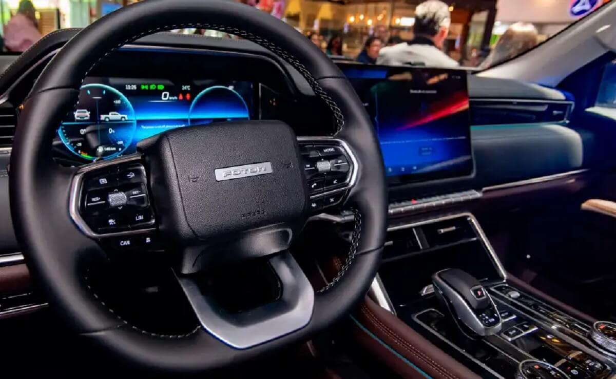 MDP Foton Tunland interior ¿Es la Foton Tunland la nueva líder en el segmento de pick-ups medianas?