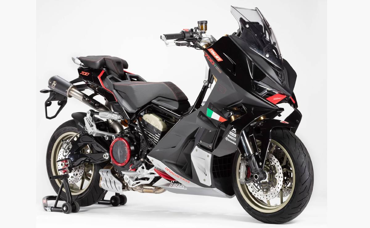 MDP Italjet Dragster 700 Twin lado derecho QJMotor 700 Dragster: La Nueva Revelación que Sacudirá el Mundo Motociclístico