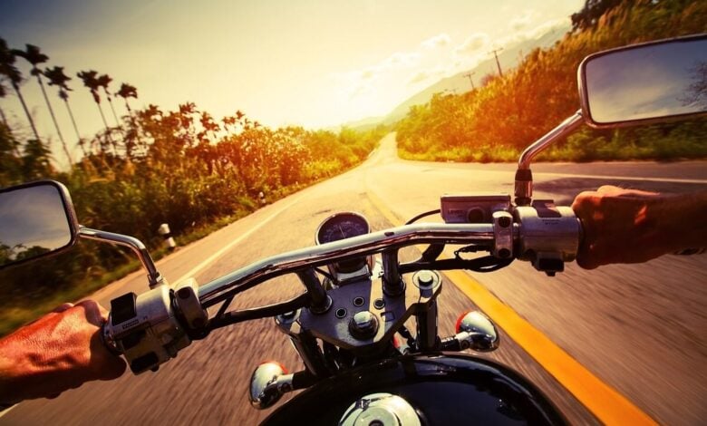 Descubre las Motos de Baja Cilindrada Más Esperadas para Tus Aventuras de Fin de Semana MDP Mejores motos de baja cilindrada para viajar vista piloto Descubre las Motos de Baja Cilindrada Más Esperadas para Tus Aventuras de Fin de Semana