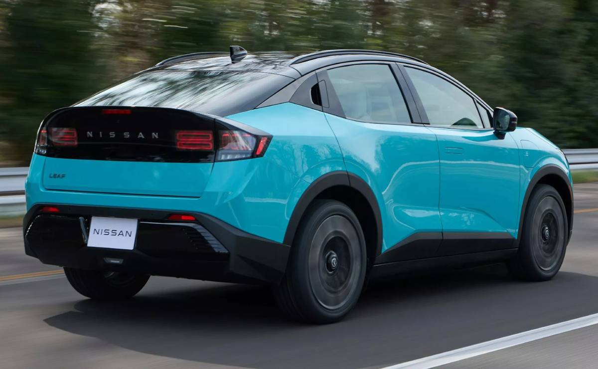 MDP Nissan Leaf 2025 accion trasera ¿Está el nuevo Nissan Leaf listo para redefinir el segmento de los crossover eléctricos?