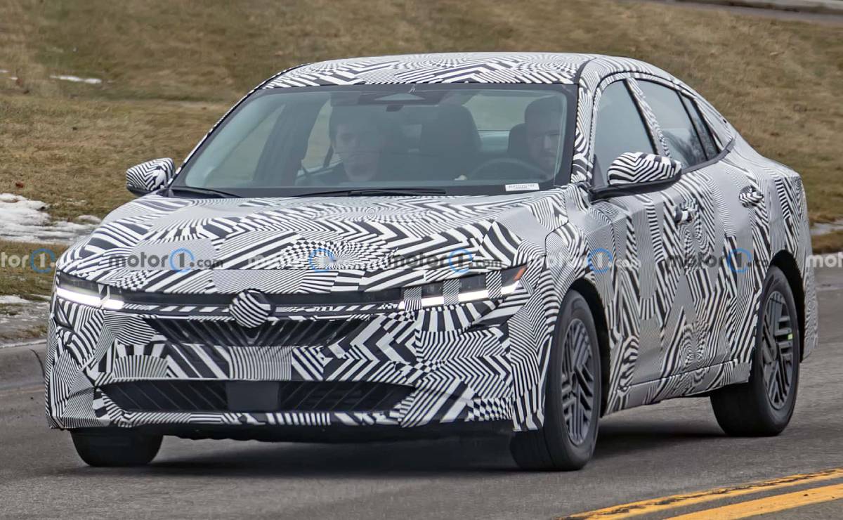 MDP Nissan Sentra 2026 fotos espias Nissan Sentra 2026: La Renovación de un Clásico en el Segmento C