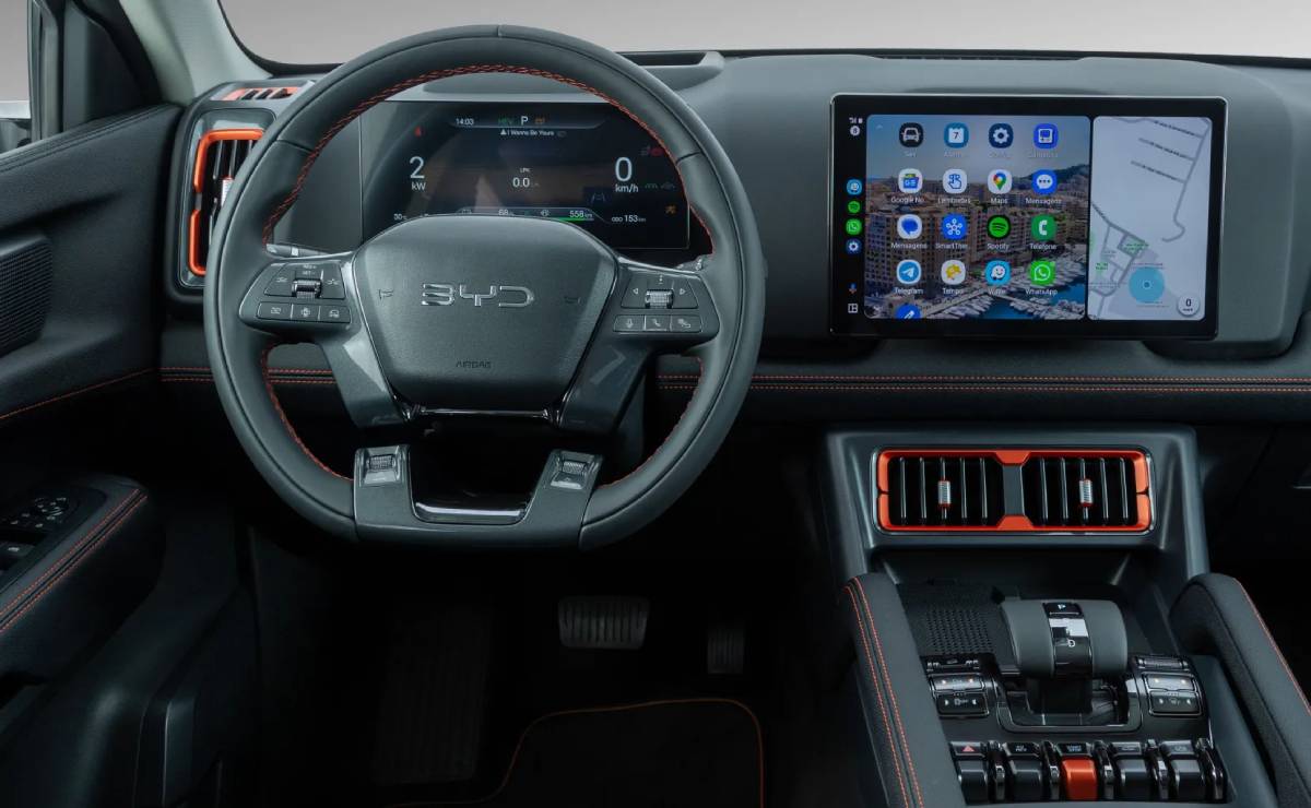 MDP Pick up BYD Shark interior 4 BYD Shark irrumpe en el mercado latinoamericano: la pick up híbrida que revoluciona el segmento