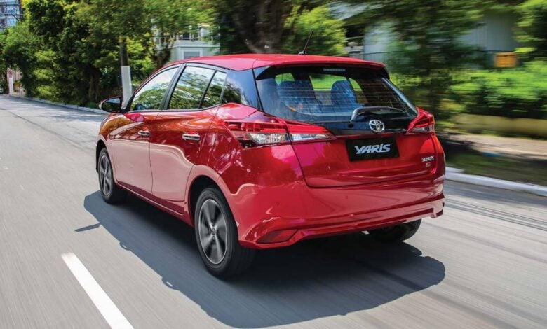 La industria automotriz argentina se renueva: julio de 2025 marca un hito en patentamientos MDP Toyota Yaris accion trasera La industria automotriz argentina se renueva: julio de 2025 marca un hito en patentamientos