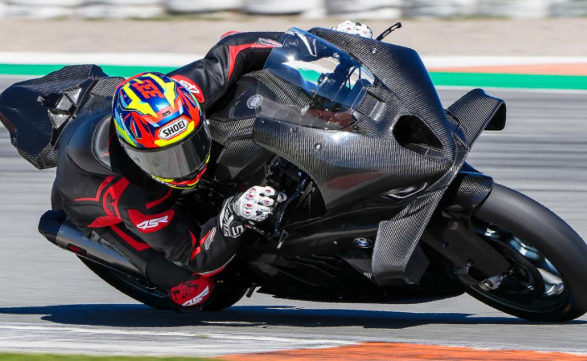MDP bmw m1000rr alpha racing 1 La BMW RC-SBK-M: Lleva a Tu Garaje la Adrenalina del Mundial de Superbikes