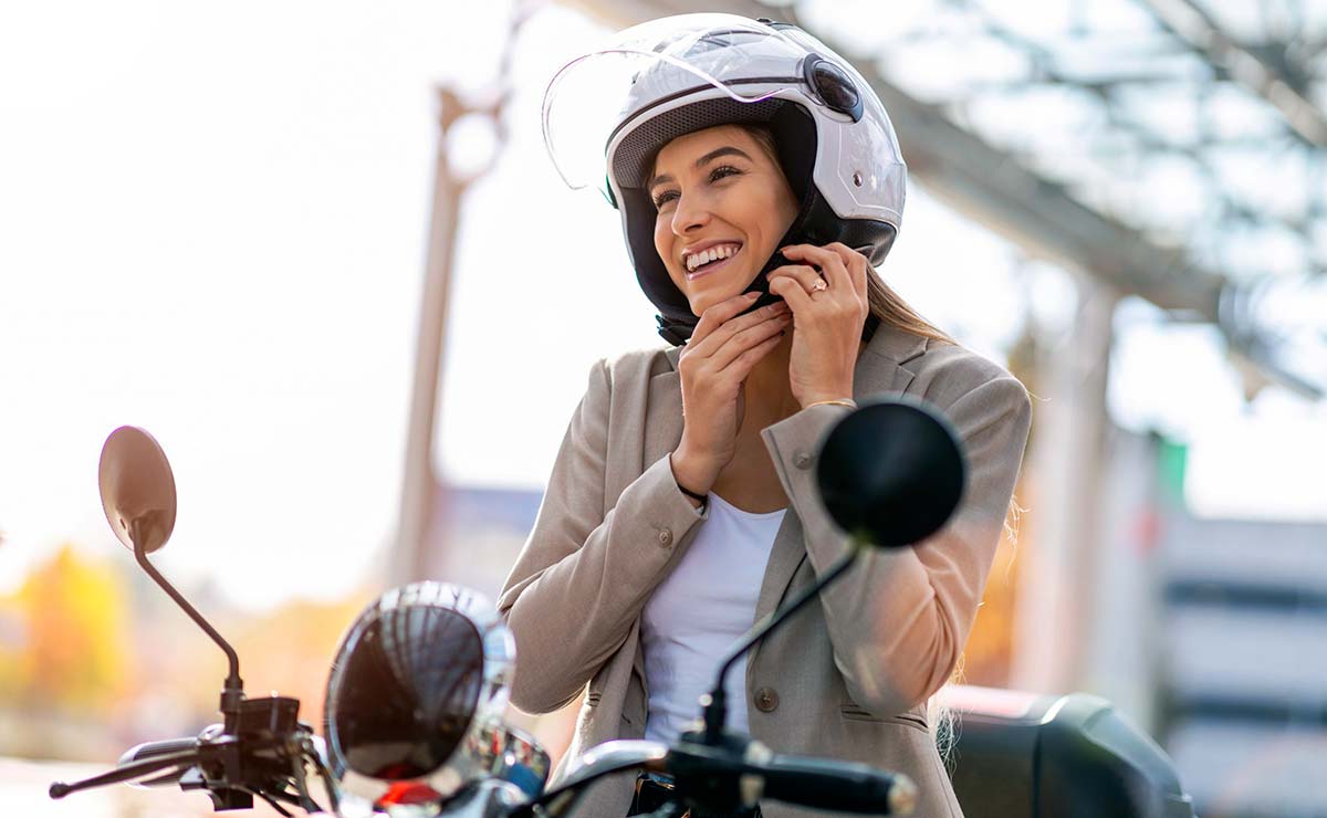 MDP casco mujer seguridad Elegir el Casco Perfecto: ¿Cuál es el Más Seguro del Mercado?