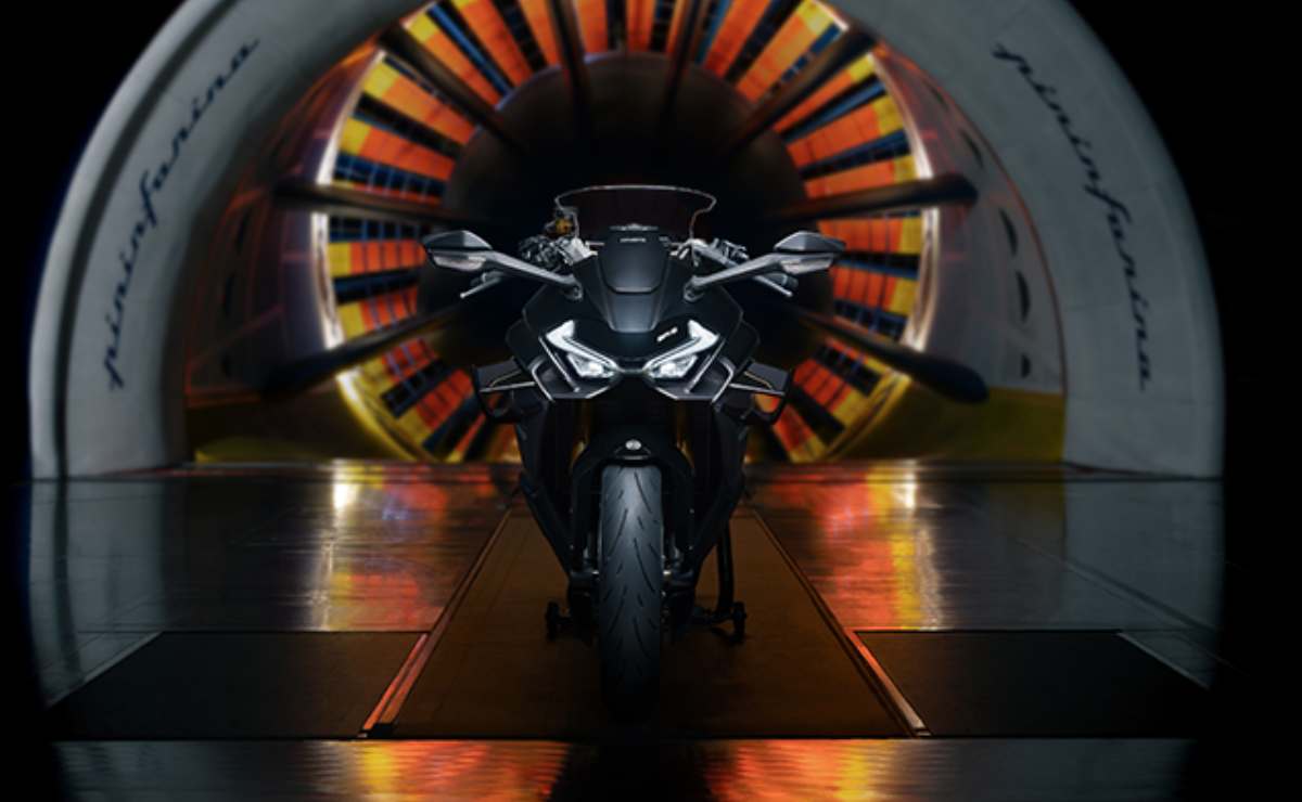 MDP cfmoto 750SR R 3 CFMoto 750SR-S: La nueva estrella asiática en el mundo de las deportivas