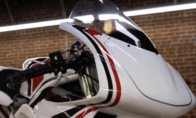 Ducati 748: La Transformación Radical que Redefine el Arte de la Personalización MDP moto ducati 748 1 Ducati 748: La Transformación Radical que Redefine el Arte de la Personalización