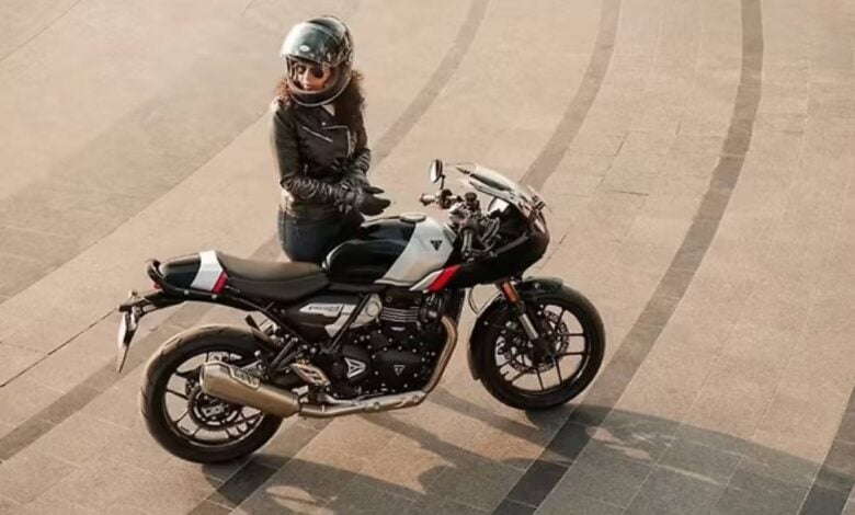 Triumph Thruxton 400: La Revolución Café Racer que Atrae a Todos los Motores MDP triumph thruxton 400 lanzamiento 1 Triumph Thruxton 400: La Revolución Café Racer que Atrae a Todos los Motores