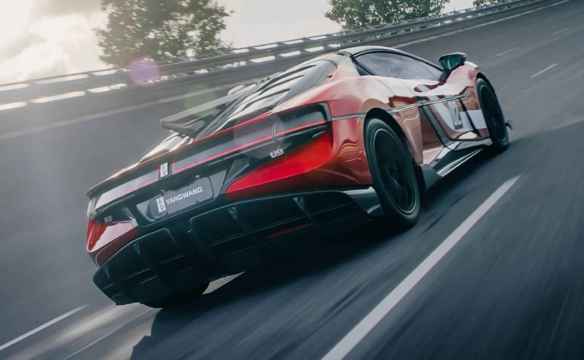MDP Auto BYD YangWang U9 accion trasera YangWang U9: El Hiperdeportivo Que Revoluciona el Mercado