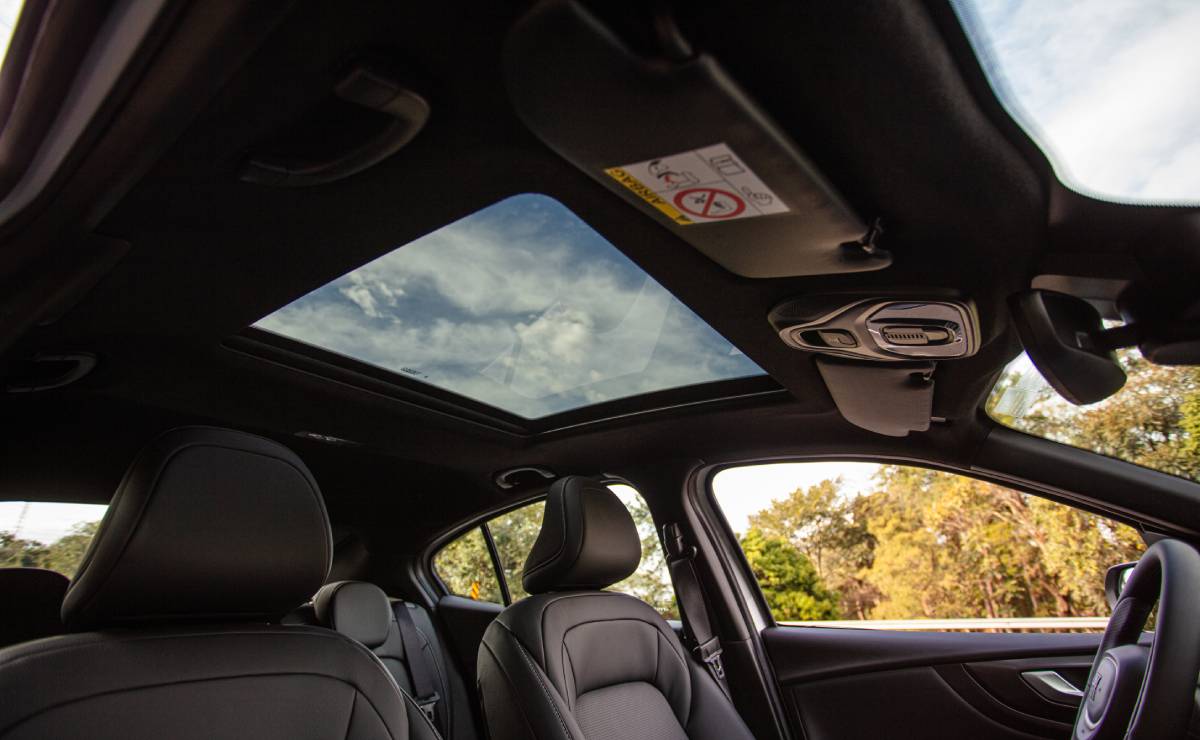 Fiat Fastback: La Renovación que Reaviva el Segmento SUV/Crossover en Argentina MDP Fiat Fastback 2026 techo Fiat Fastback: La Renovación que Reaviva el Segmento SUV/Crossover en Argentina