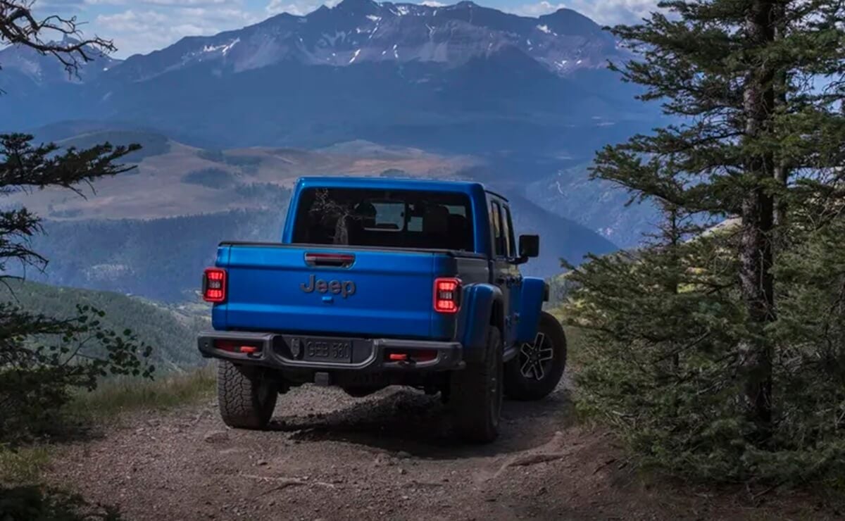 MDP Jeep Gladiator Jeep Gladiator Baja de Precio: ¿La Nueva Amenaza de las Pick Ups Medianas?