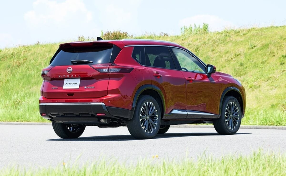 MDP Nissan X Trail MY2026 perfil Nissan X-Trail MY2026: ¿La renovación que redefine el segmento SUV?