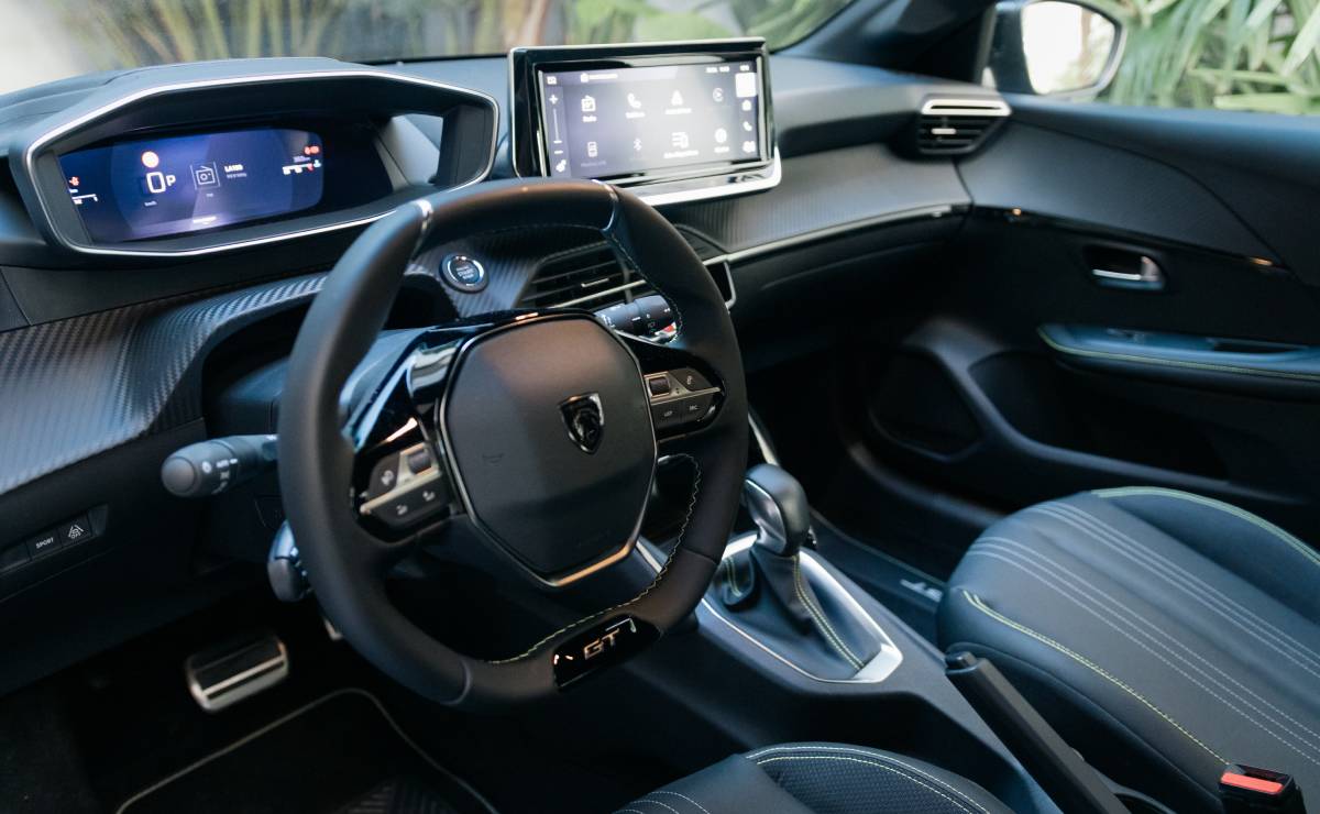 MDP Nuevo Peugeot 208 interior 4 ¿A qué se debe el aumento de precios en los modelos más esperados de FIAT y Peugeot?