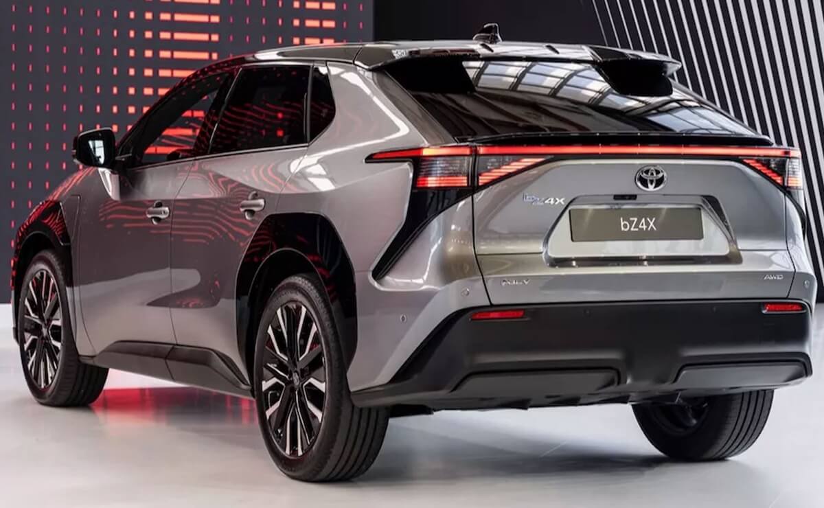 MDP Nuevo Toyota bZ4X Toyota bZ4X: El SUV eléctrico que redefine el liderazgo sostenible