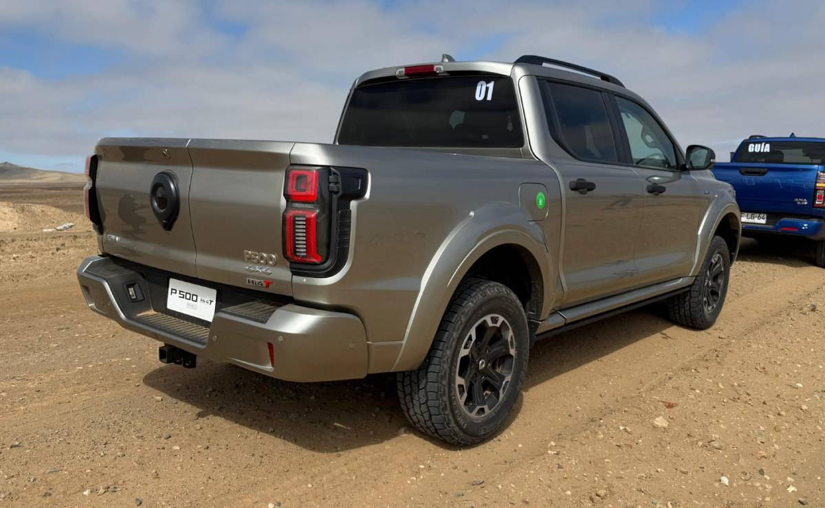 MDP Pick up GWM POER 500 PHEV trasera GWM Poer 500 PHEV: La Revolución Híbrida que Amenaza al Trono de los Gigantes