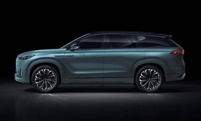 MDP SUV Jaecoo 8 perfil El Nuevo Jaecoo 8: El SUV Chino que Redefinirá el Lujo en Europa