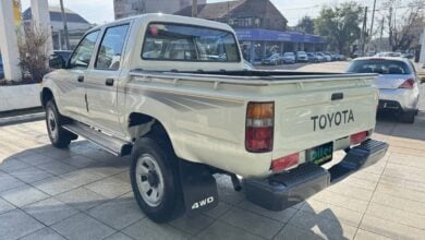 MDP Toyota Hilux 2001 trasera Toyota Hilux: El Testamento de una Confiabilidad Sin Límites