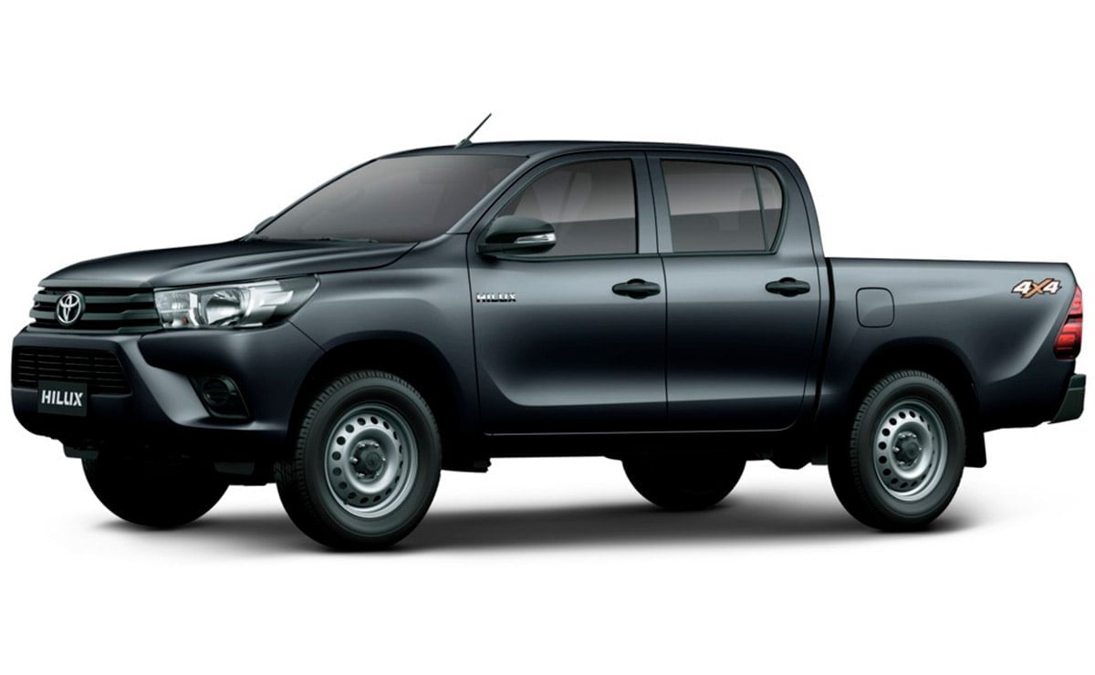 MDP Toyota Hilux cabina doble Toyota Reafirma su Dominio en el Mercado con el Yaris y la Hilux en la Cima