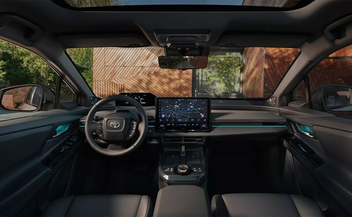 MDP Toyota bZ4X 2026 interior Toyota bZ4X: El SUV eléctrico que redefine el liderazgo sostenible