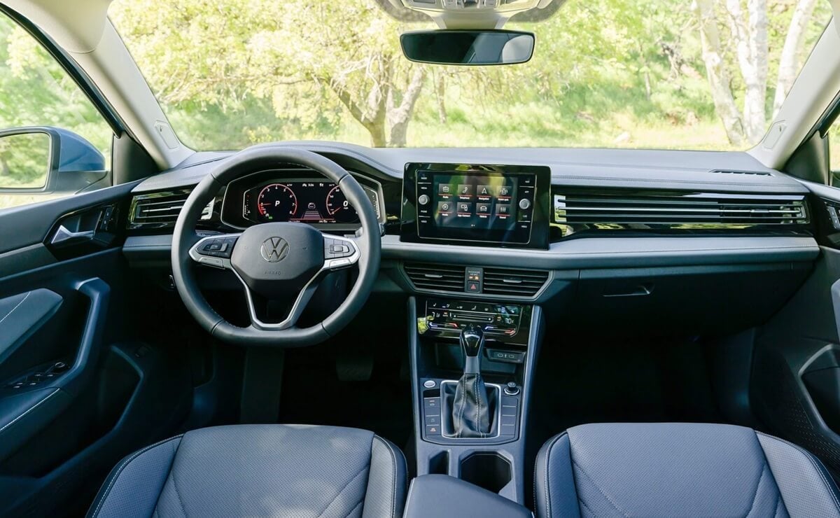 MDP Volkswagen Jetta 2026 interior ¿El renacimiento del sedán mediano? Volkswagen apuesta fuerte con la nueva generación del Jetta