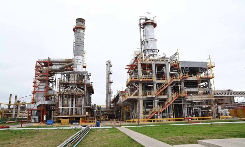 INFINIA TURBOCLEAN: La revolución de los combustibles premium de YPF MDP YPF Refineria La Plata 4 INFINIA TURBOCLEAN: La revolución de los combustibles premium de YPF