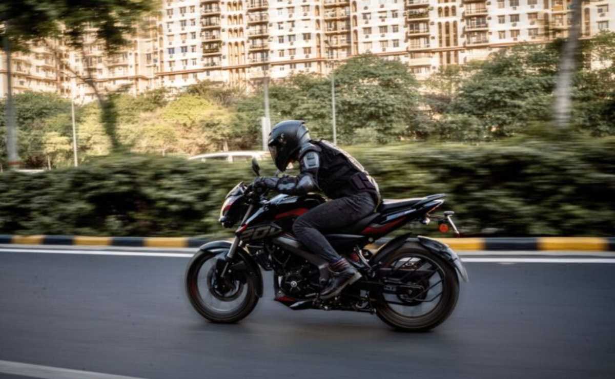 MDP bajaj rouser ns 200 Bajaj Rouser NS 400 Z: La Naked Más Esperada del Año