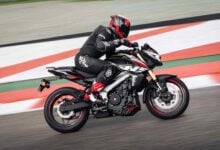 MDP bajaj rouser ns400z accion Bajaj Rouser NS 400 Z: La Naked Más Esperada del Año